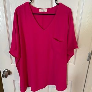 Pink oversized pocket tee